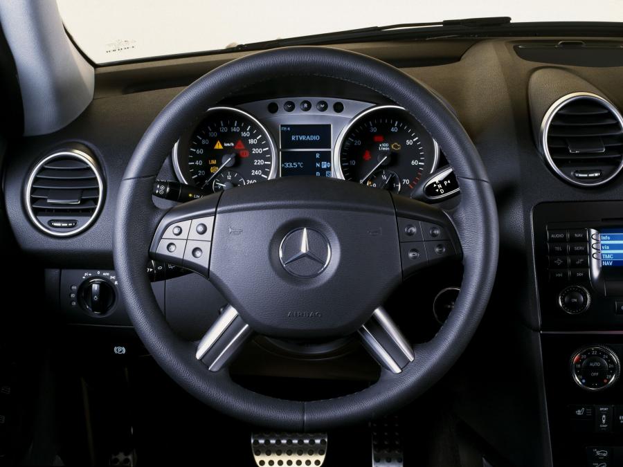  Mercedes-Benz ML-Class 2006 года  (фото 305 из 400)